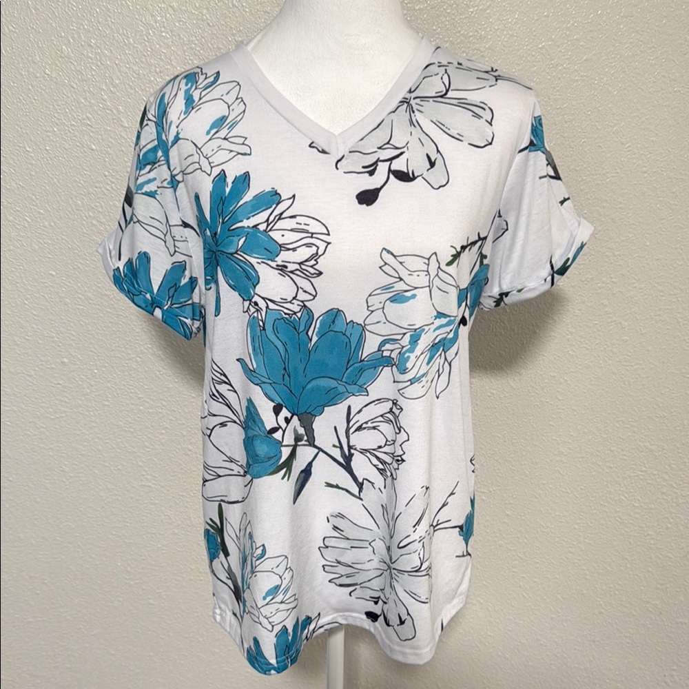 White and Blue Graphic Short Sleeve Tee
